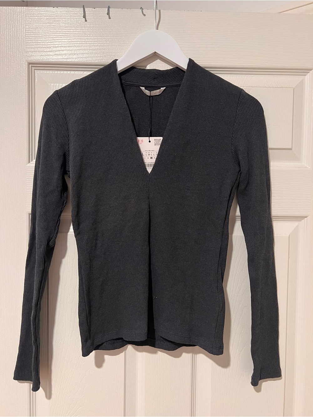 Zara Black Ribbed V-Neck Long Sleeve Top